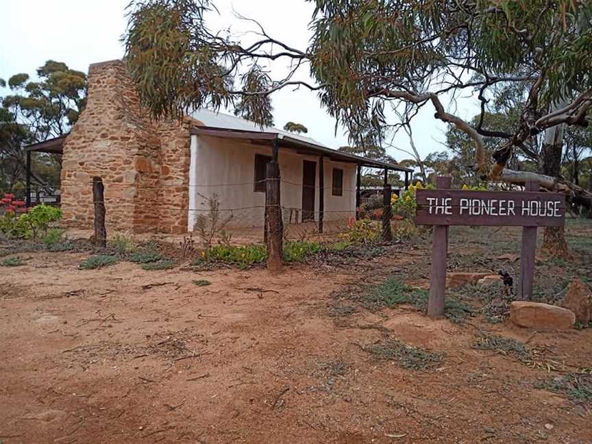 Pioneer Park, Tourist attractions in Karoonda