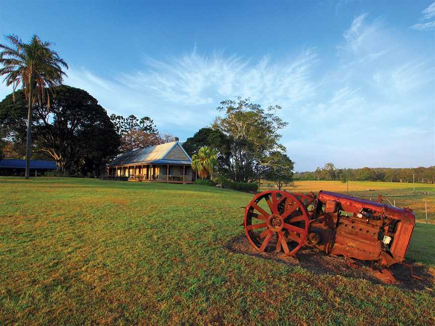 Wolston Farmhouse, Tourist attractions in Wacol