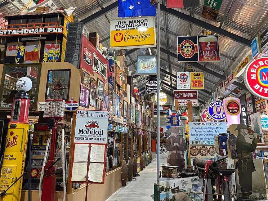 The Great Aussie Beer Shed and Heritage Farm Museum, Tourist attractions in Echuca