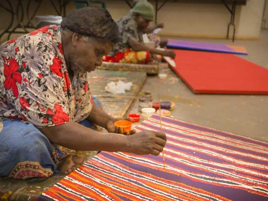 Ikuntji Artists, Haasts Bluff, NT