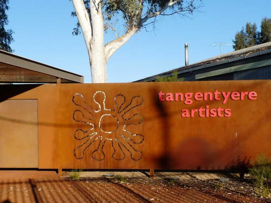 Tangentyere Artists Aboriginal Art Centre, Ciccone, NT