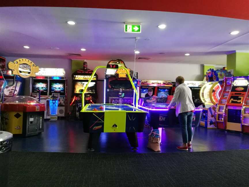 Zone Bowling, Macgregor, QLD