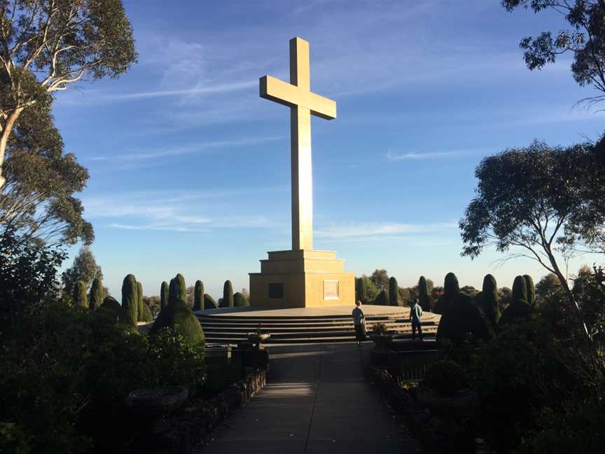 Mount Macedon Memorial Cross, Mount Macedon, VIC