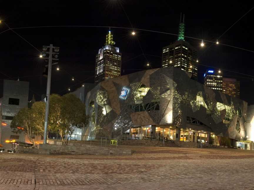 Federation Square, Nicholls, act