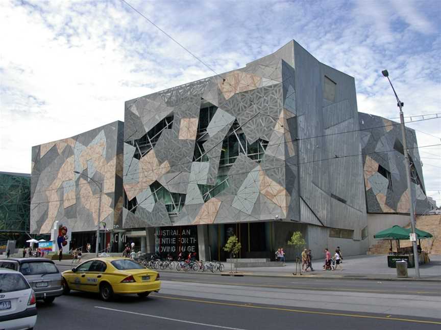 Federation Square, Nicholls, act