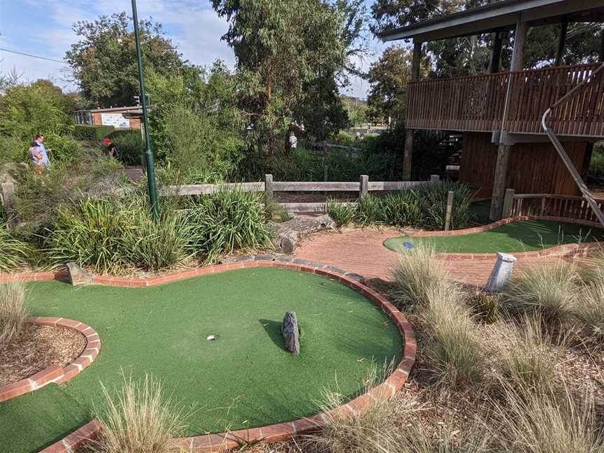 Yarra Bend Adventure Mini Golf, Fairfield, VIC