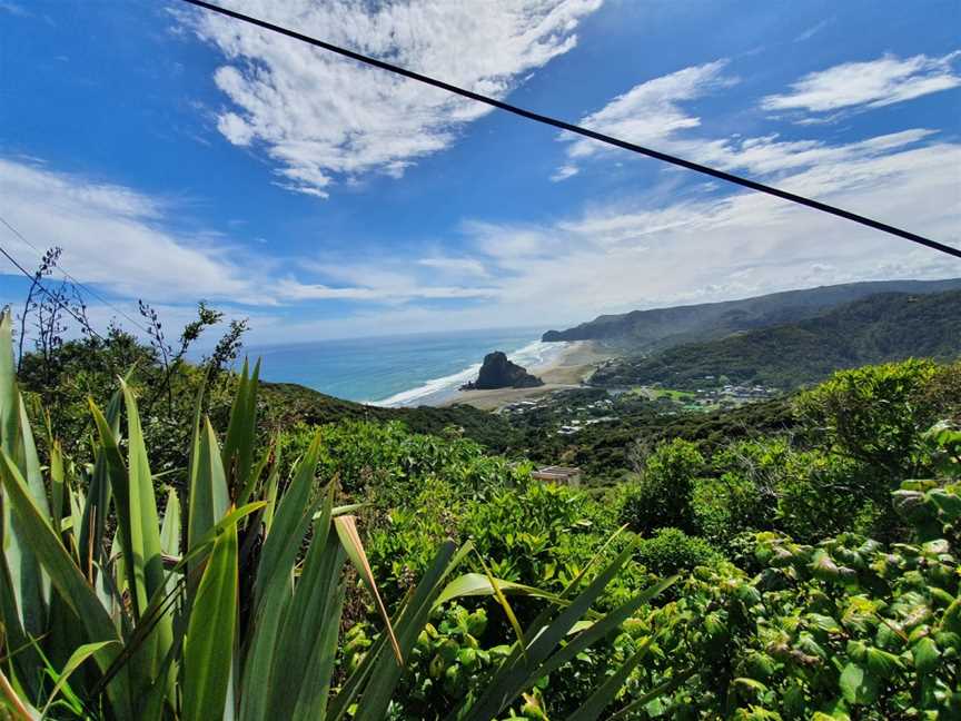 Hinerangi Pou, Piha, New Zealand