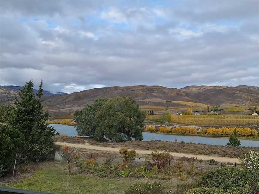 Lake Dunstan Trail , Cromwell, New Zealand