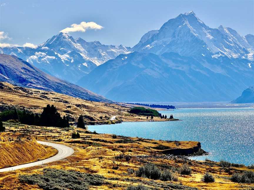 Lake Pukaki Lookout, Ben Ohau, New Zealand