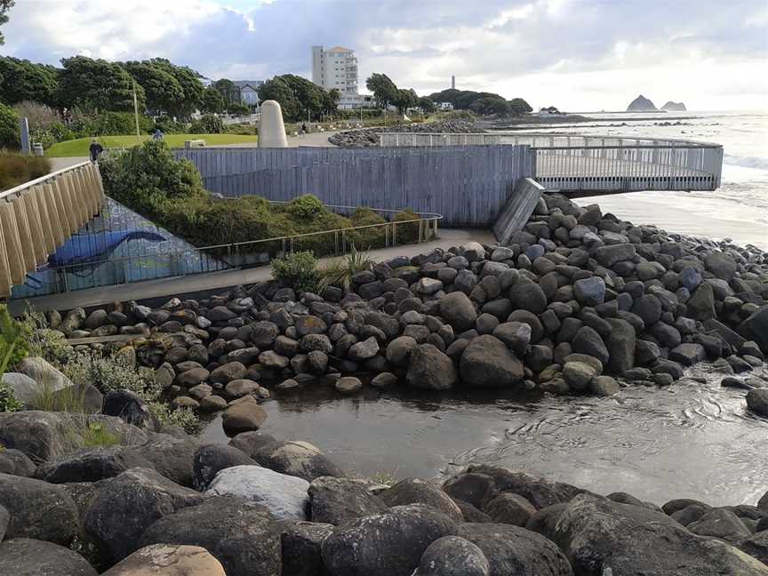 New Plymouth Coastal Walkway, Port Taranaki, New Zealand