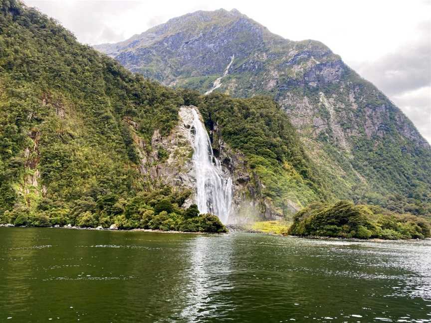 Bowen Falls, Fiordland, New Zealand