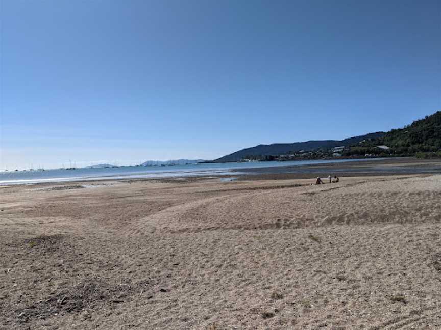 Cannonvale Beach, Cannonvale, QLD