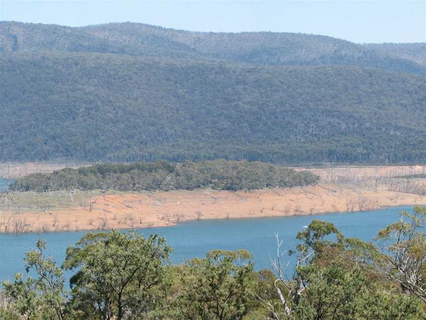 Lake Eucumbene, Adaminaby, NSW