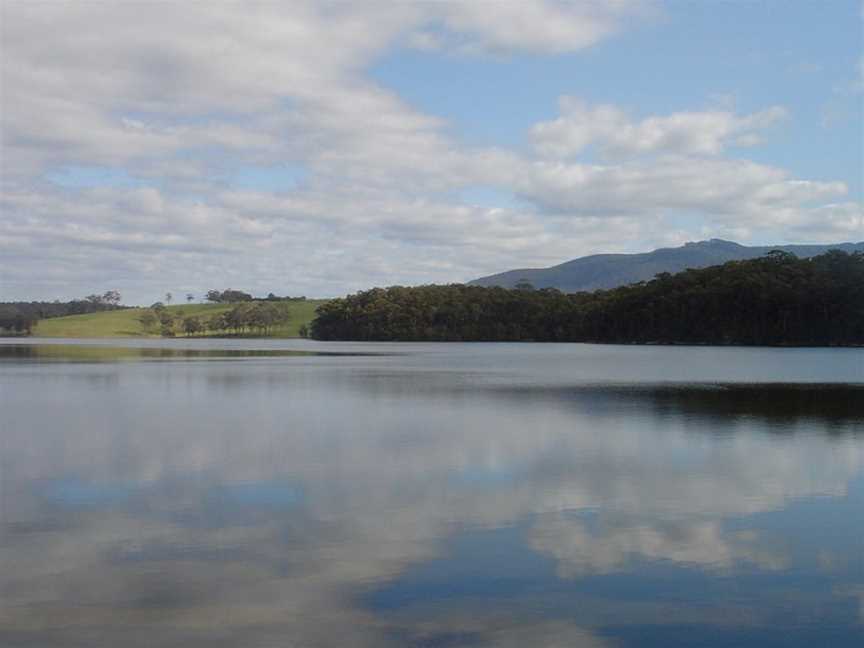 Kayaking Corunna Lake, Corunna, NSW