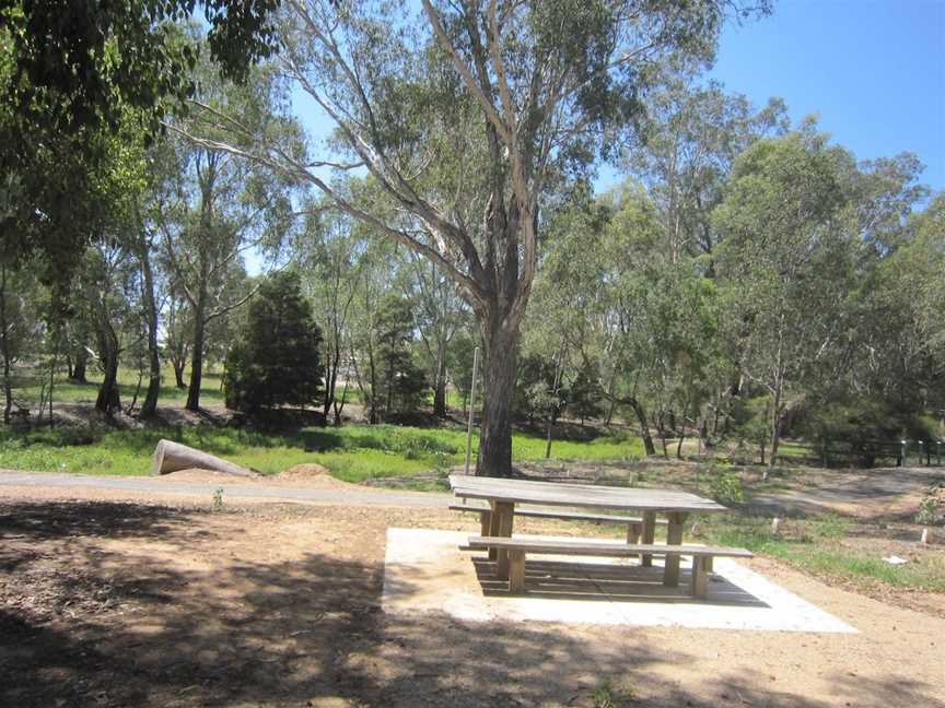 One Mile Creek shared path, Wangaratta, VIC