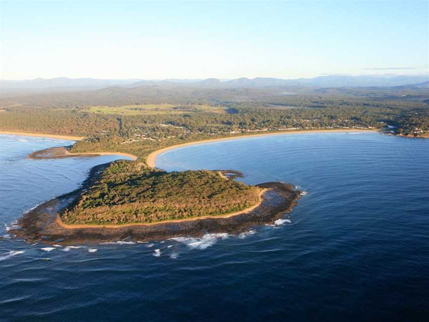 Snorkelling Broulee Island, Broulee, NSW