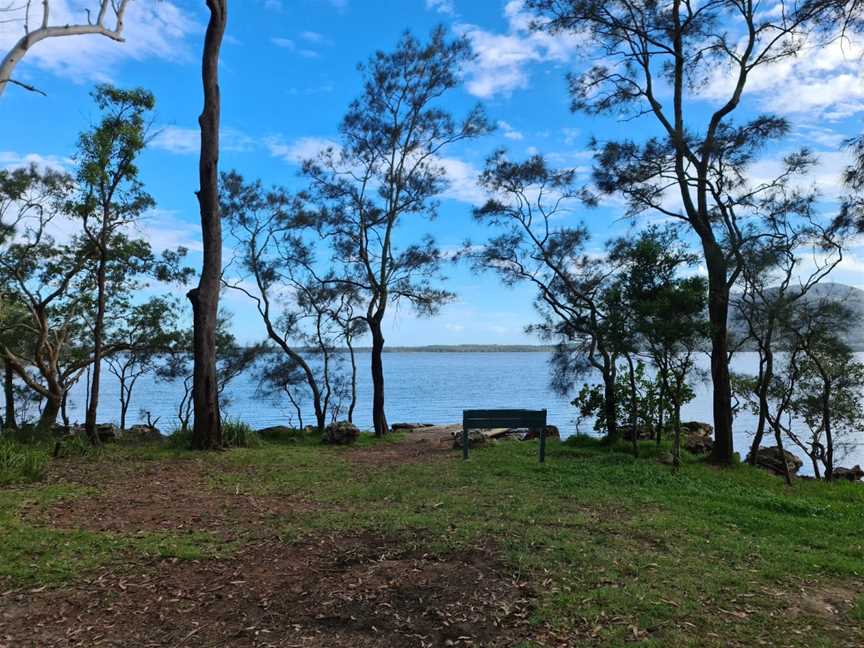 Queens Lake picnic area, Jolly Nose, NSW