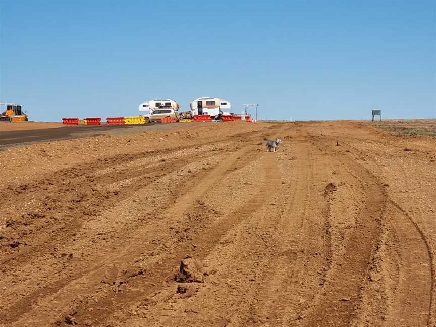 Jump-Up Loop Road drive, Tibooburra, NSW