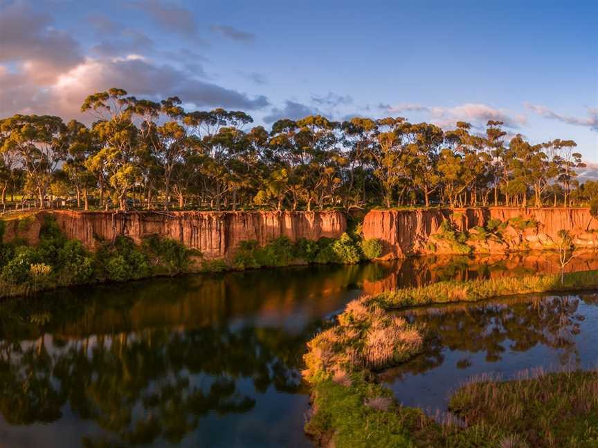 K Road Cliffs, Werribee South, VIC