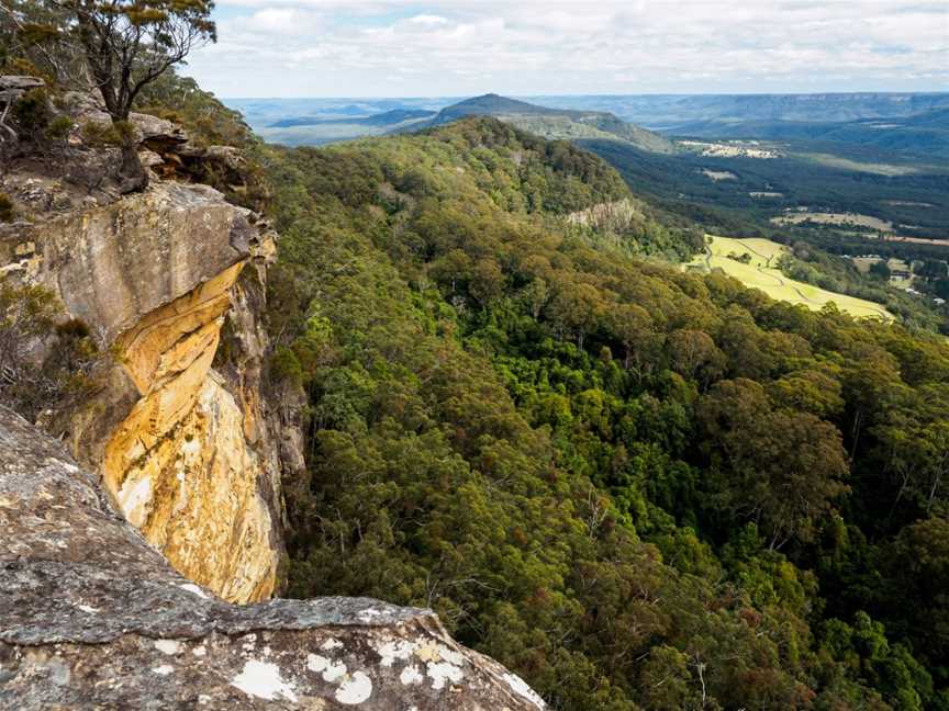 Red Rocks trig walking track, Browns Mountain, NSW