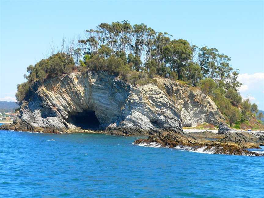 Batemans Bay Kayaking  Trail, Surfside, NSW