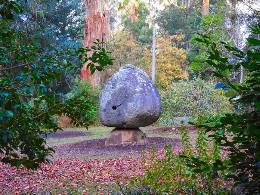 George Tindale Memorial Gardens, Sherbrooke, VIC