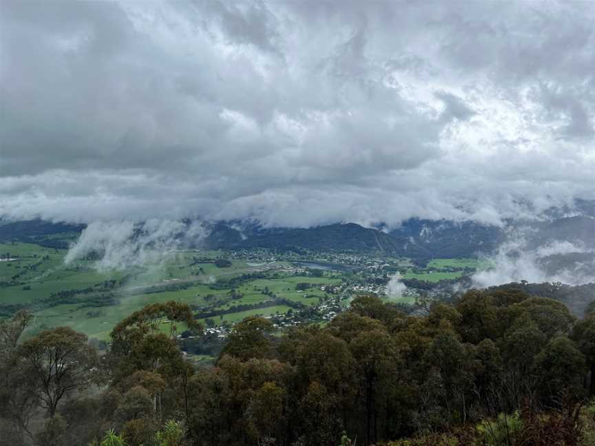 Sullivans Lookout, Germantown, VIC