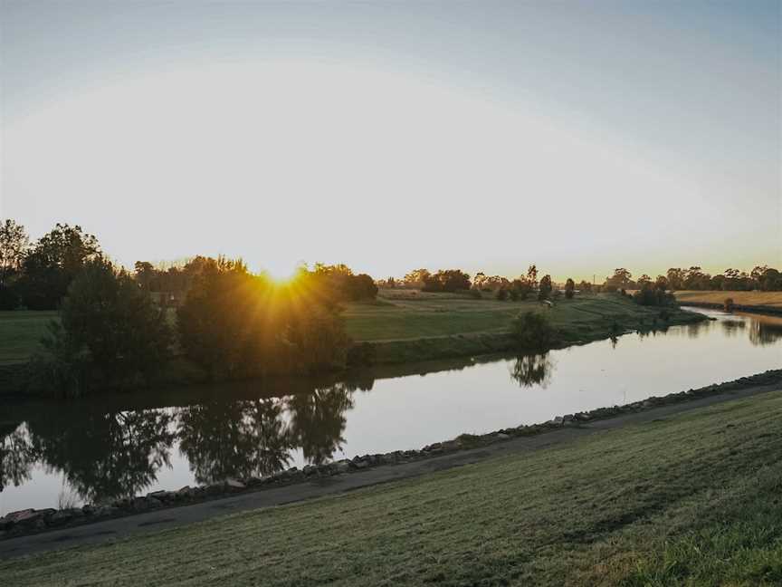 Lorn Riverbank, Lorn, NSW