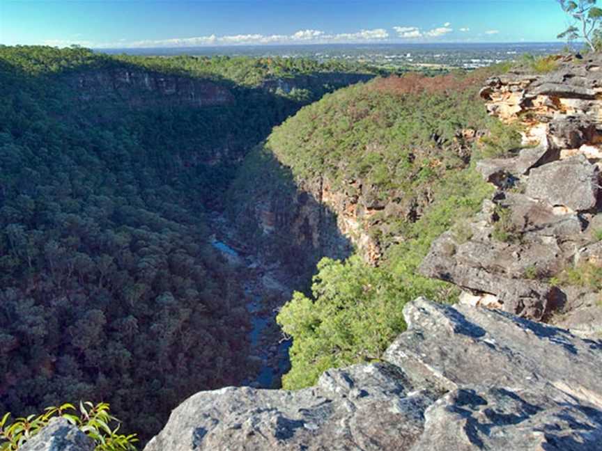 Tunnel View lookout, Glenbrook, NSW