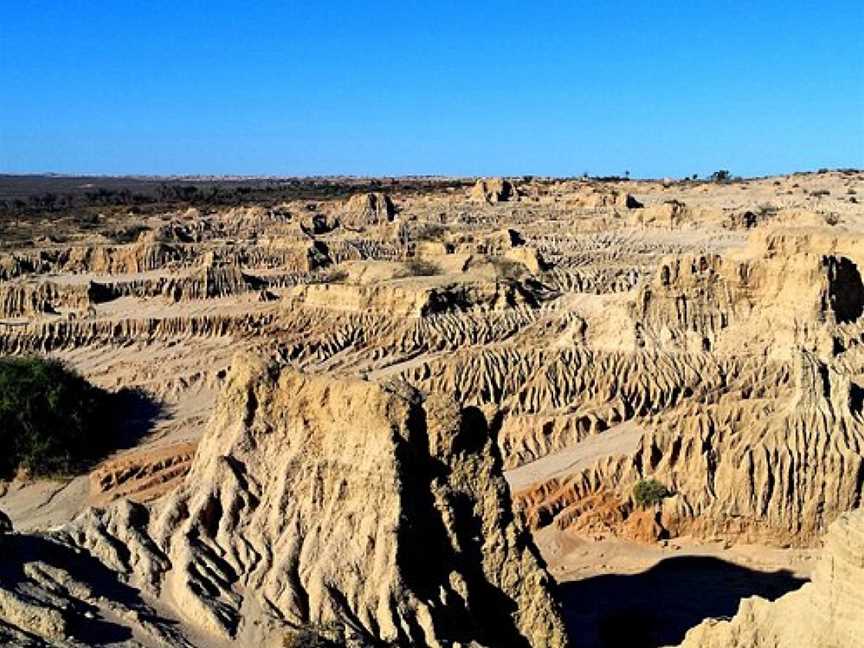 Walls of China, Mungo, NSW