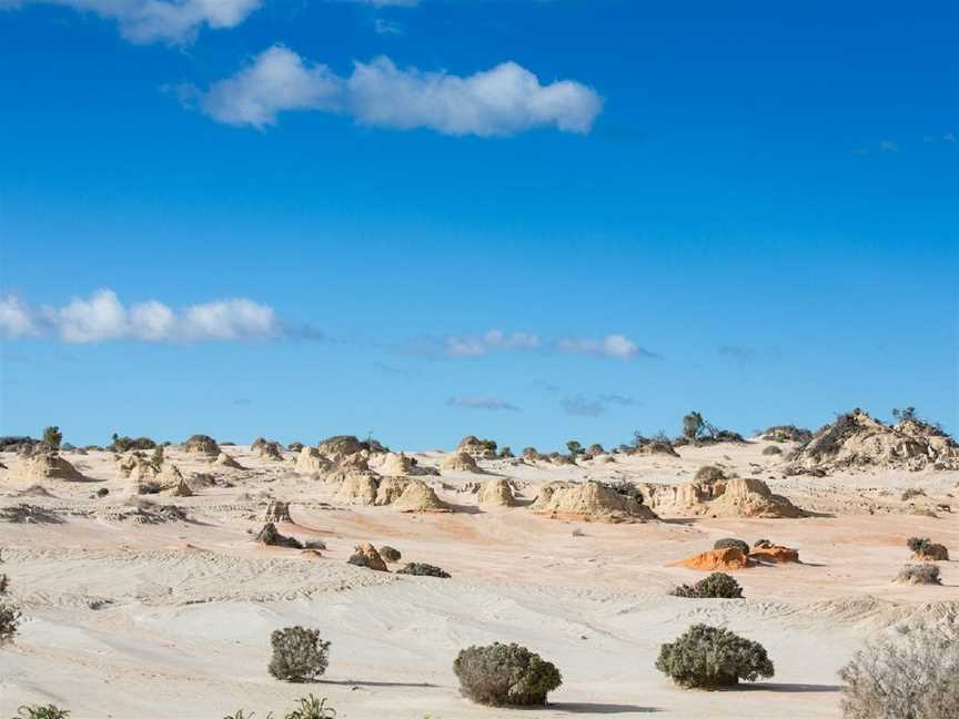 Walls of China, Mungo, NSW