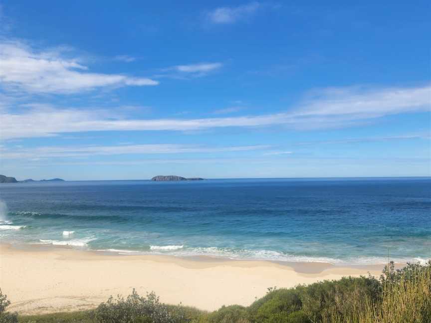 Wreck Beach walk, Shoal Bay, NSW