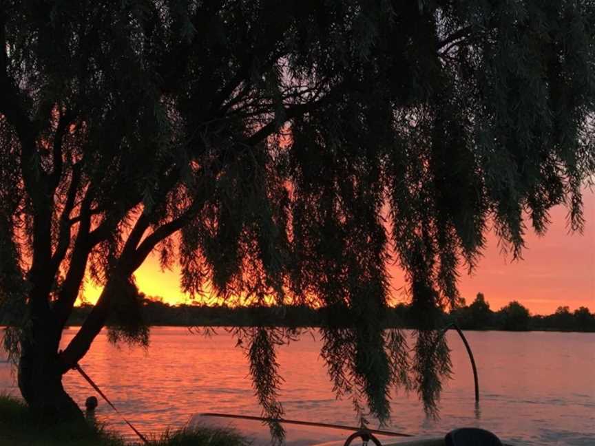 Moulamein Lake, Moulamein, NSW