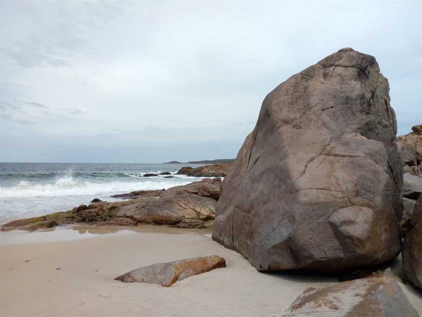 Box Beach, Shoal Bay, NSW