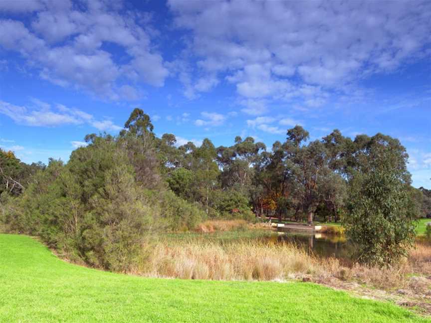 Elizabeth Bridge Reserve, Kilsyth, VIC