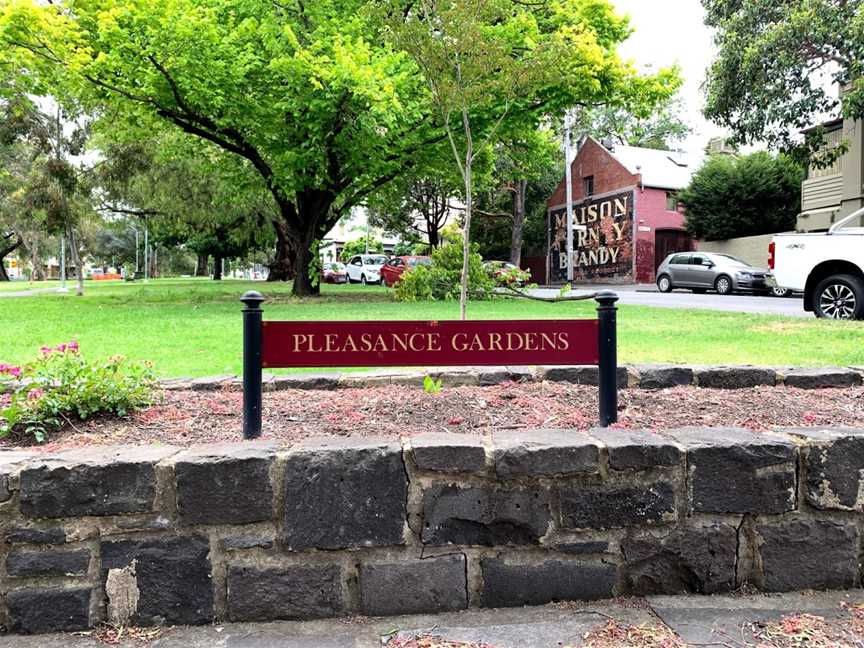 Pleasance Gardens, North Melbourne, VIC