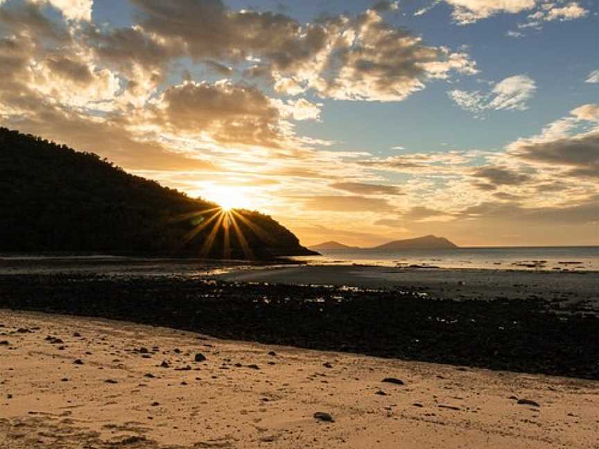 Connie Bay, Keswick Island, QLD