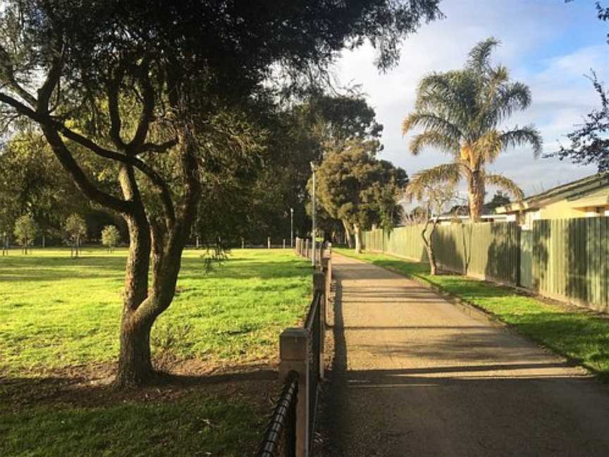 Roth Hetherington Native Botanical Garden, Keysborough, VIC