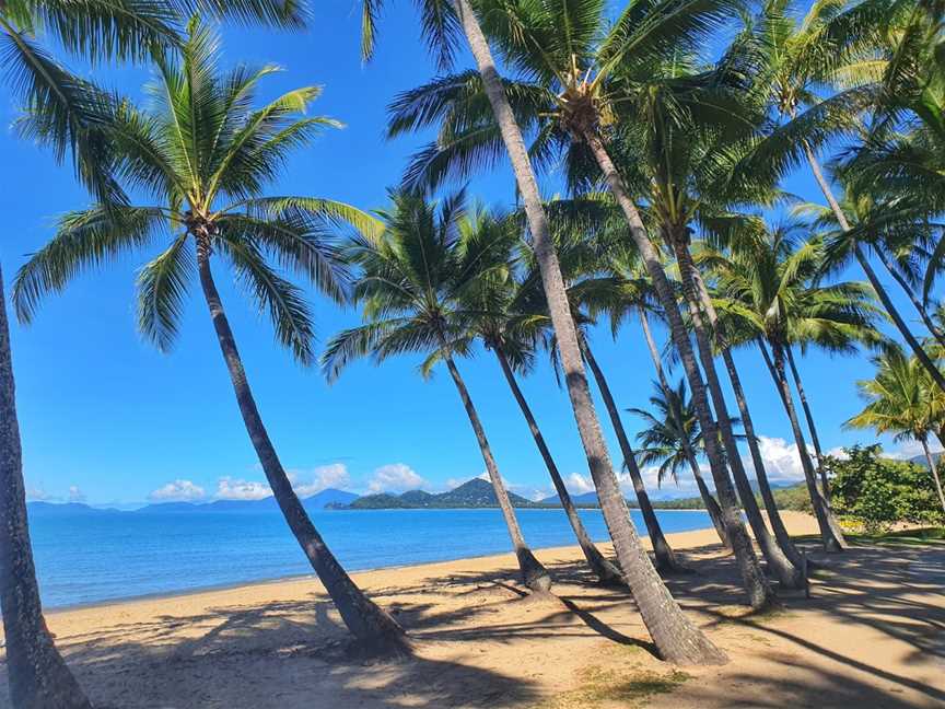 Palm Cove Beach, Palm Cove, QLD