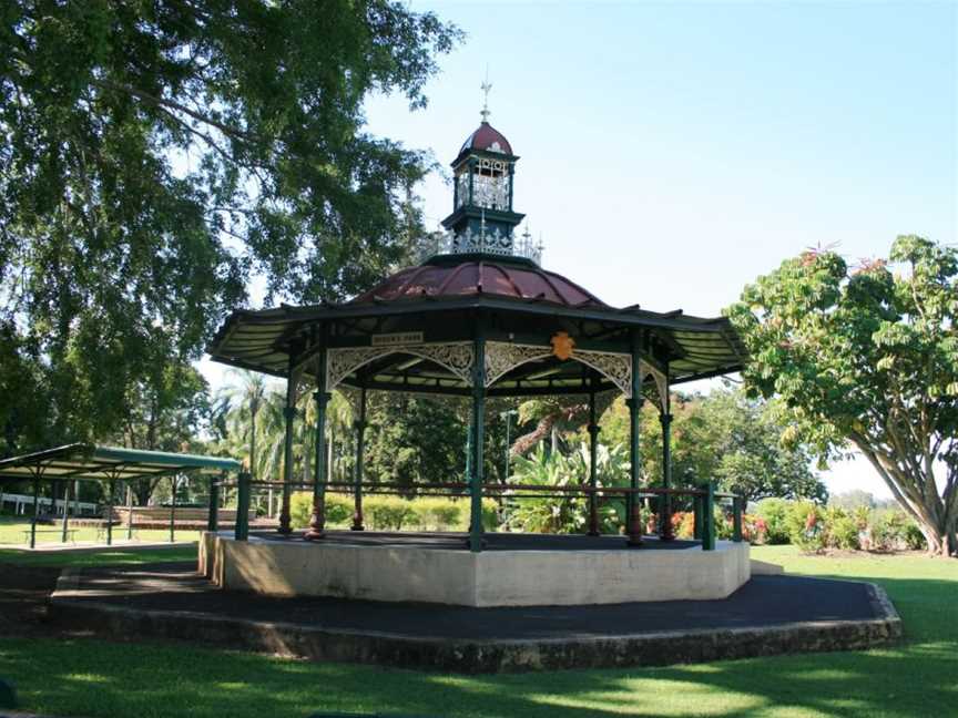 Queens Park Waterfall, Maryborough, QLD