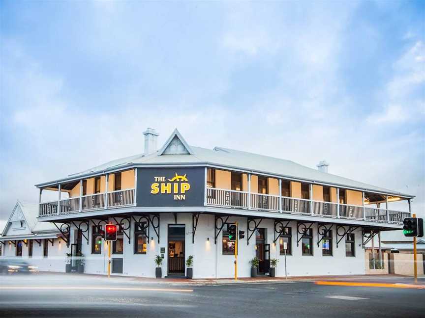 The Ship Inn, Food & drink in Busselton