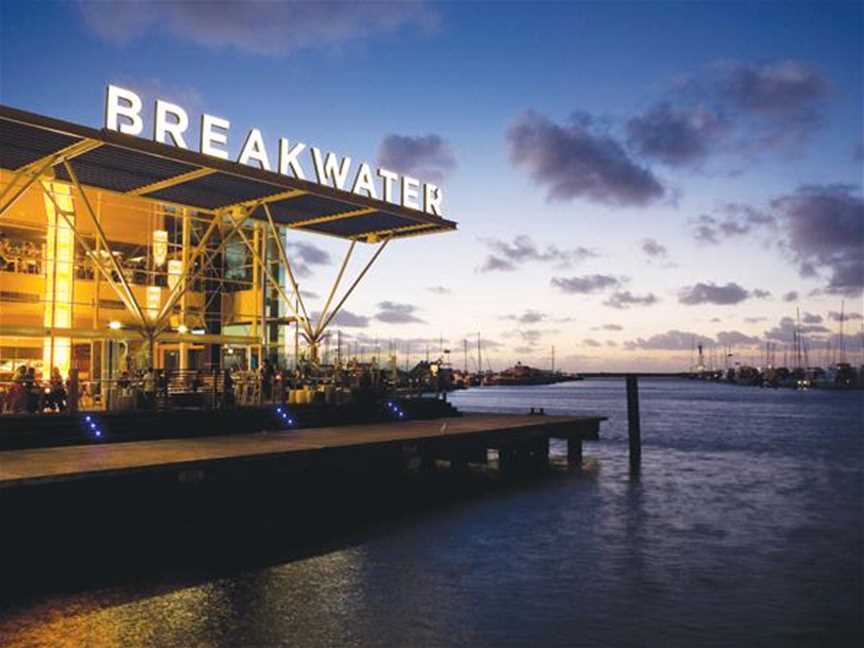 The Breakwater, Food & drink in Hillarys