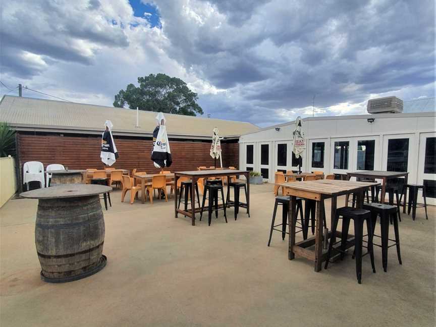 Top Town Tavern, Wyalong, NSW