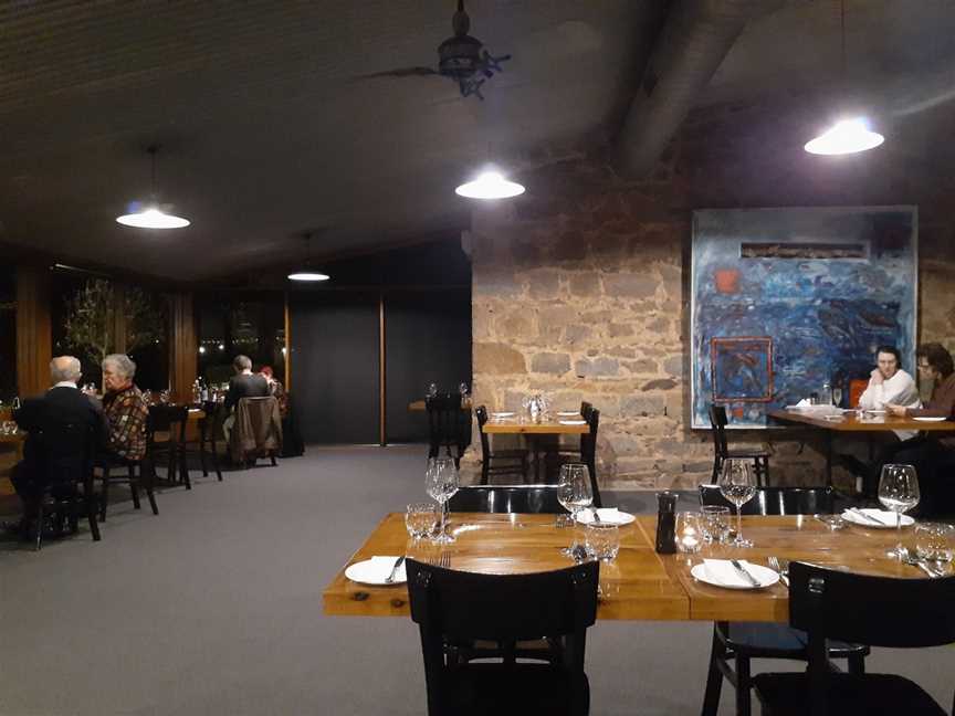 Magpies Nest Restaurant, Estella, NSW