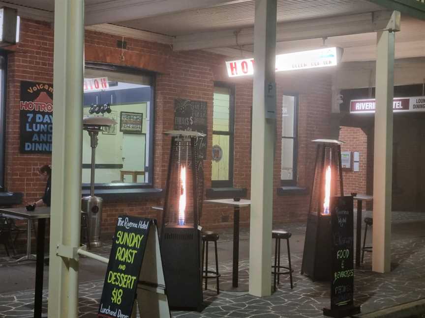 Riverina Hotel, Holbrook, NSW