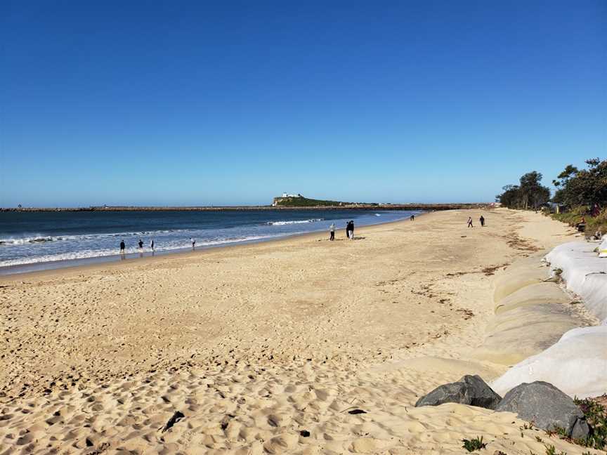 Lexie's on the Beach, Stockton, NSW