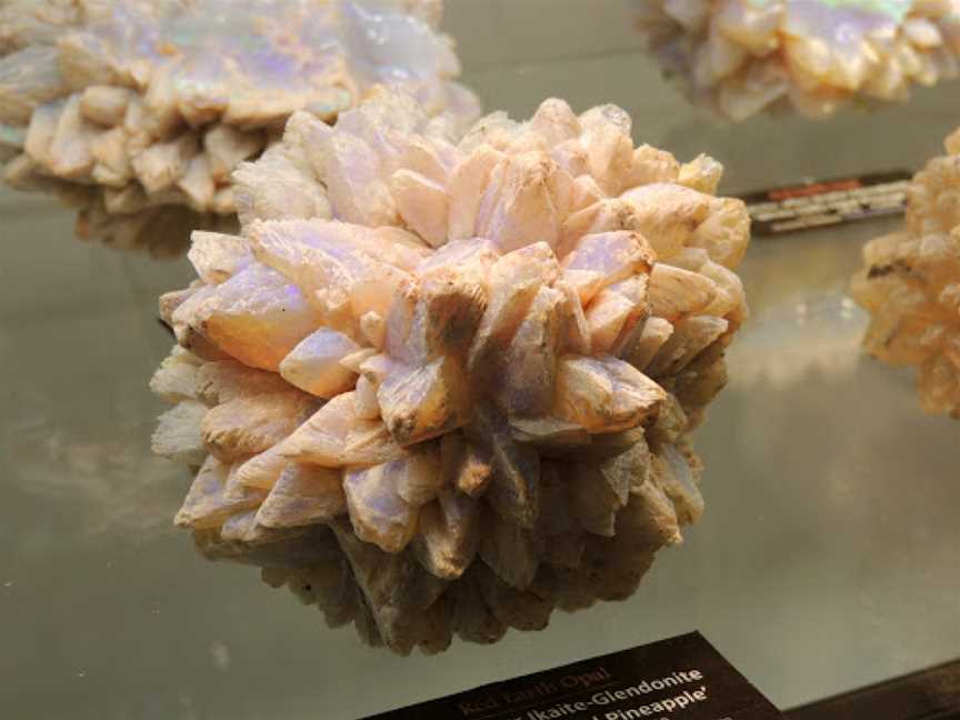 Red Earth Opal, White Cliffs, NSW