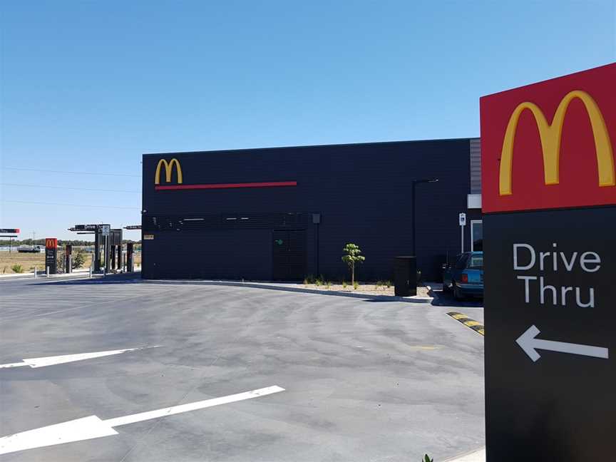 McDonald's Warralily, Armstrong Creek, VIC