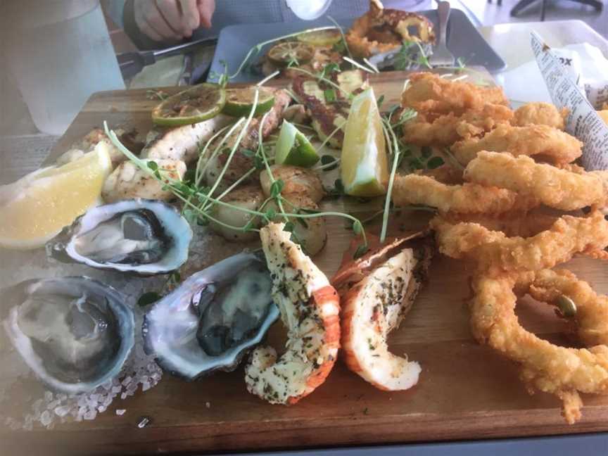 Sylvan Beach Seafood Cafe, Bellara, QLD