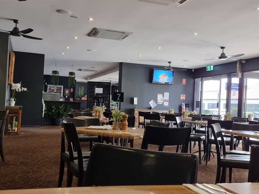 Steak House, Queens Hotel, Gladstone Central, QLD